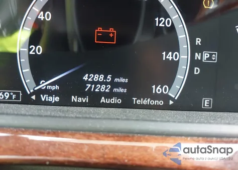 2011 Mercedes-Benz S 550 4Matic z USA, uszkodzony, nr VIN WDDNG8GB5BA370600